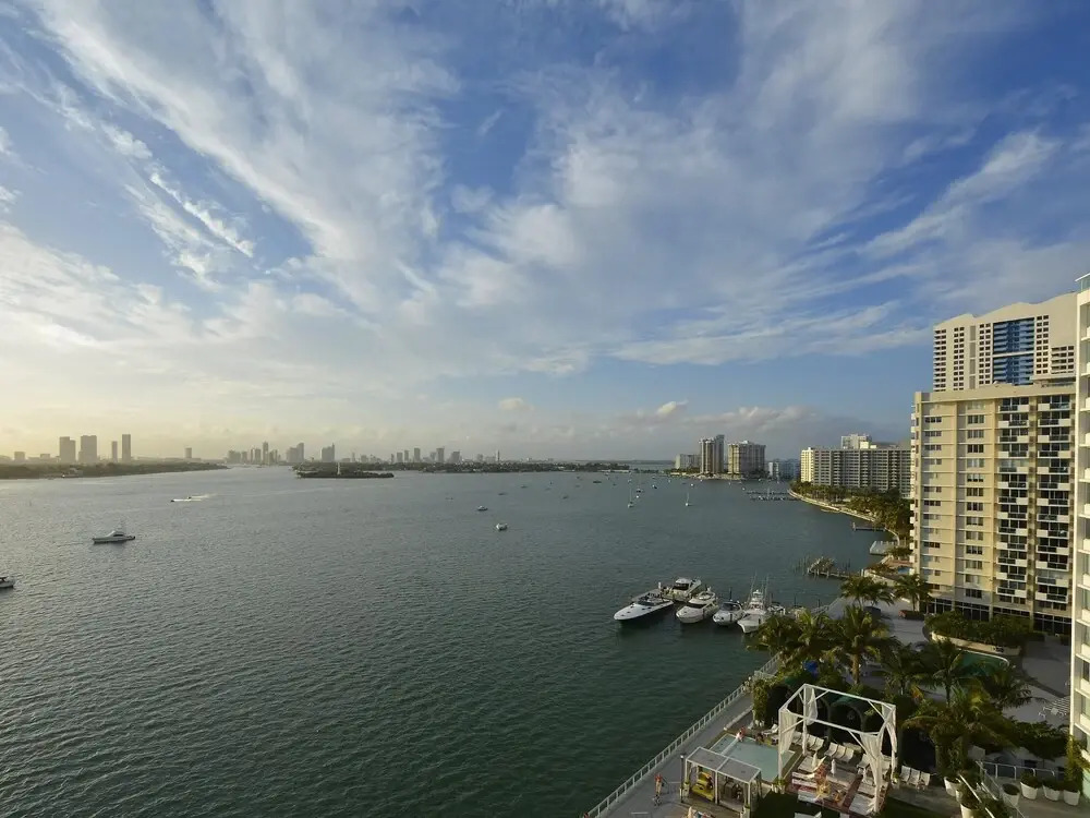 Miami World Rental - Mondrian 608