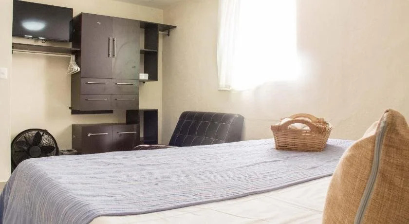 Hostel Whyz 4 You