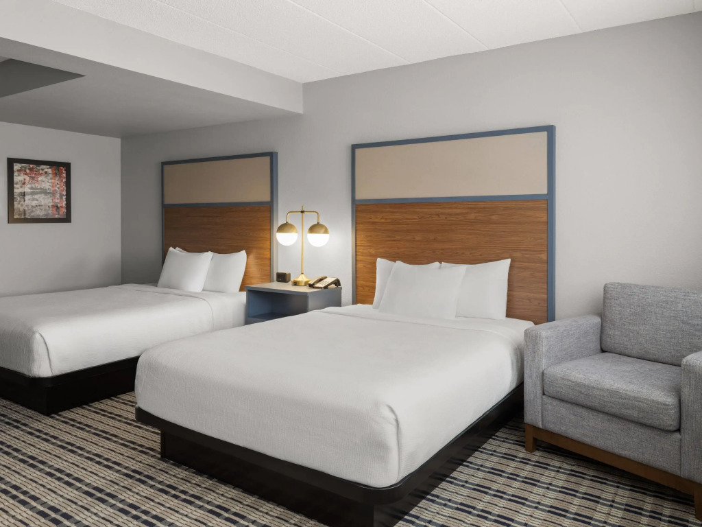 AmericInn by Wyndham Grand Forks