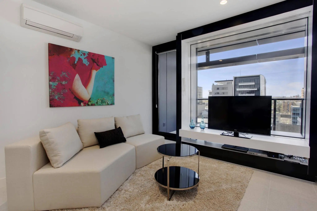 Corporate Keys- Lilli Apartments