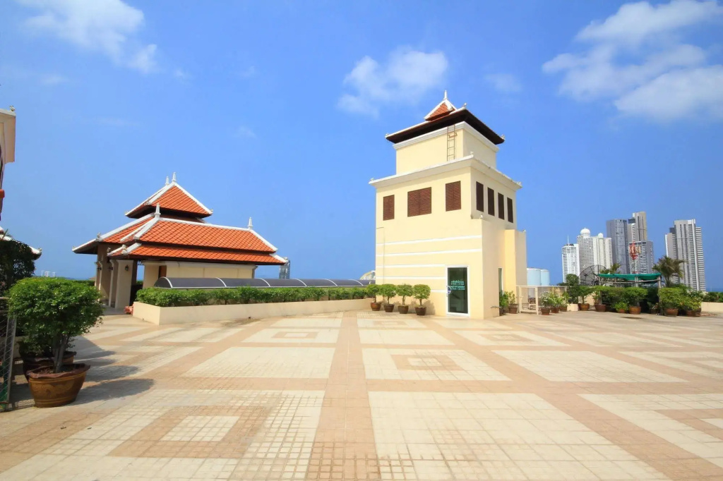 Aiyara Palace