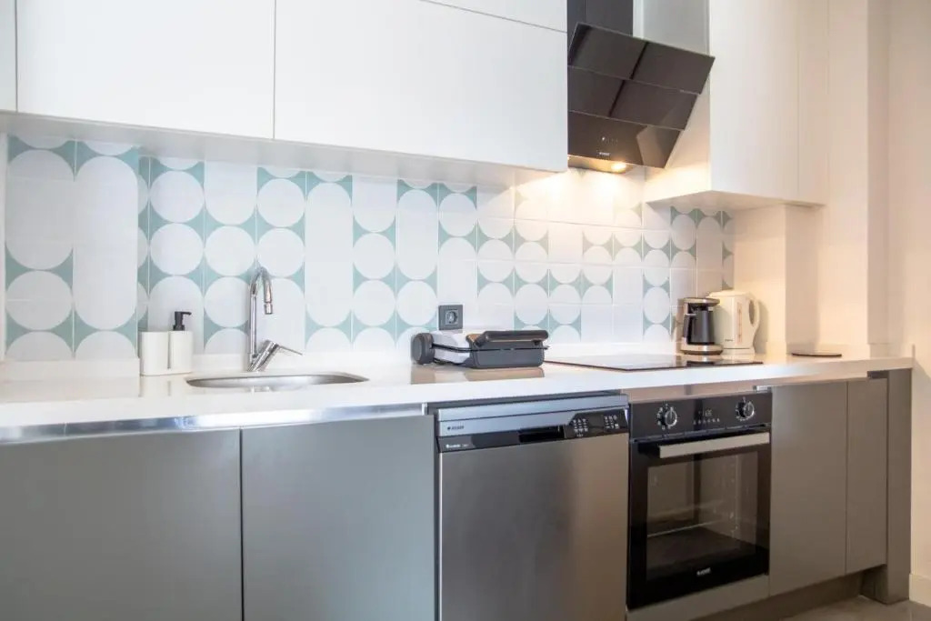 Gorgeous Apartment With Pool and Balcony In Izmir