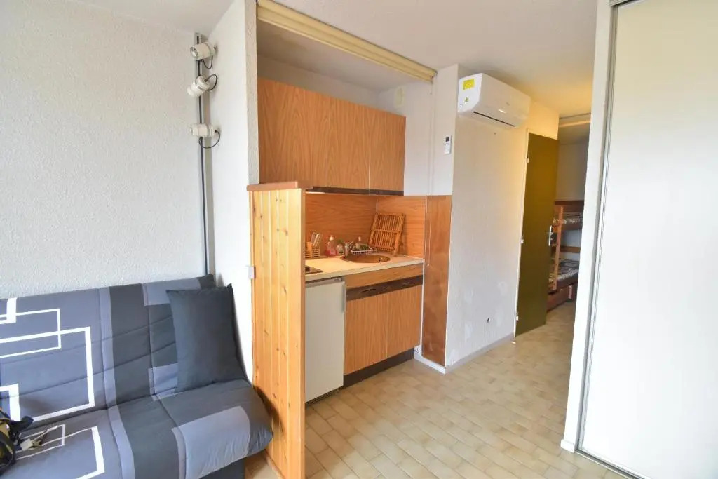 Studio cabine résidence avec piscine et garage le Lagon bleu