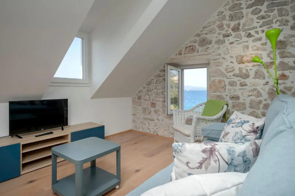 Exclusive Boutique Seaside Suites