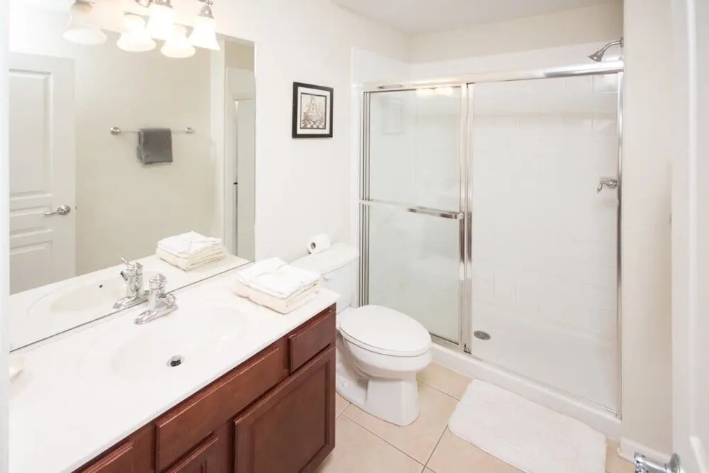 Magical Windsor Hills 6 Bedroom Home