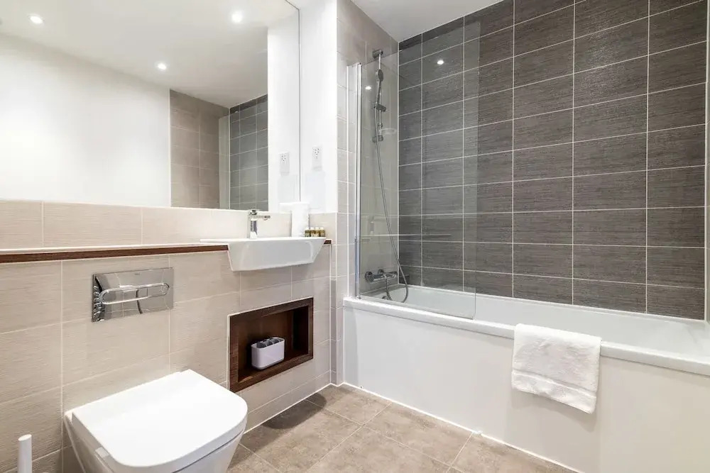 Modern Brixton Jewel Apartment