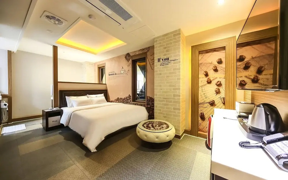 Jinju CF Self Check-in Motel