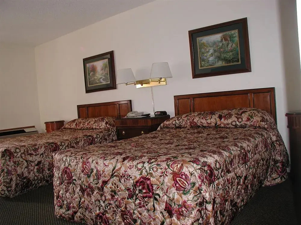 Fairbridge Inn Express At Windsor Oaks