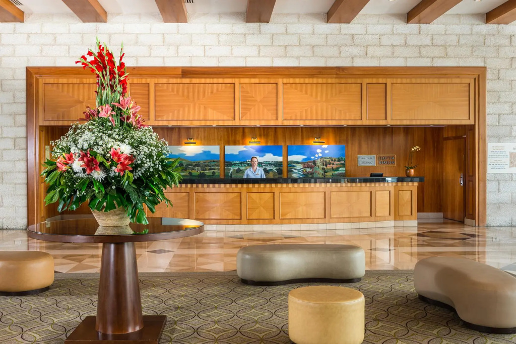 Grand Court Hotel