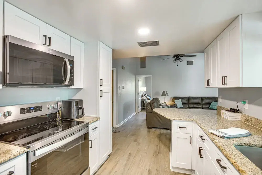 Swim, Hike & Golf: Family Gem in Cape Coral!