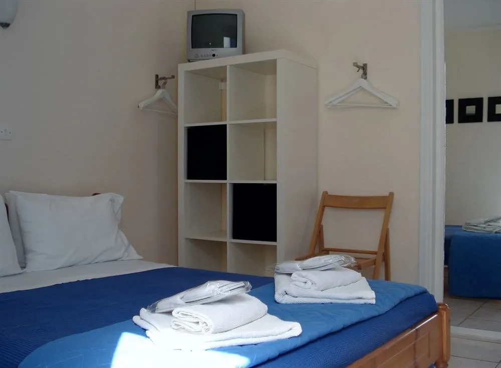 Omega Rooms Anaxos