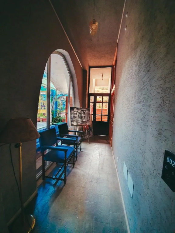 Damask Rose, Lebanese Guest House