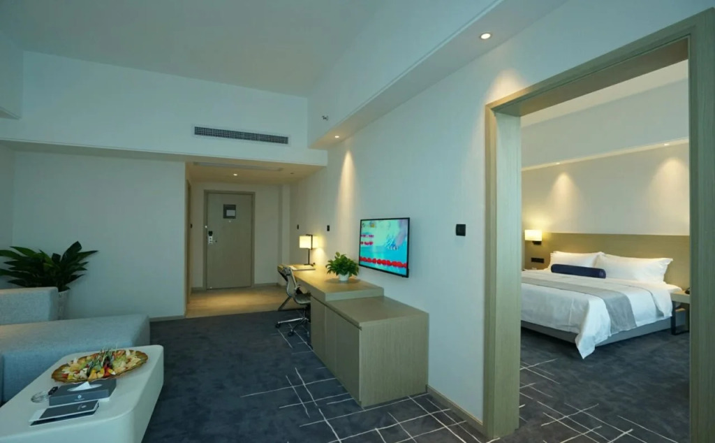 Kings land Linxi Hotel