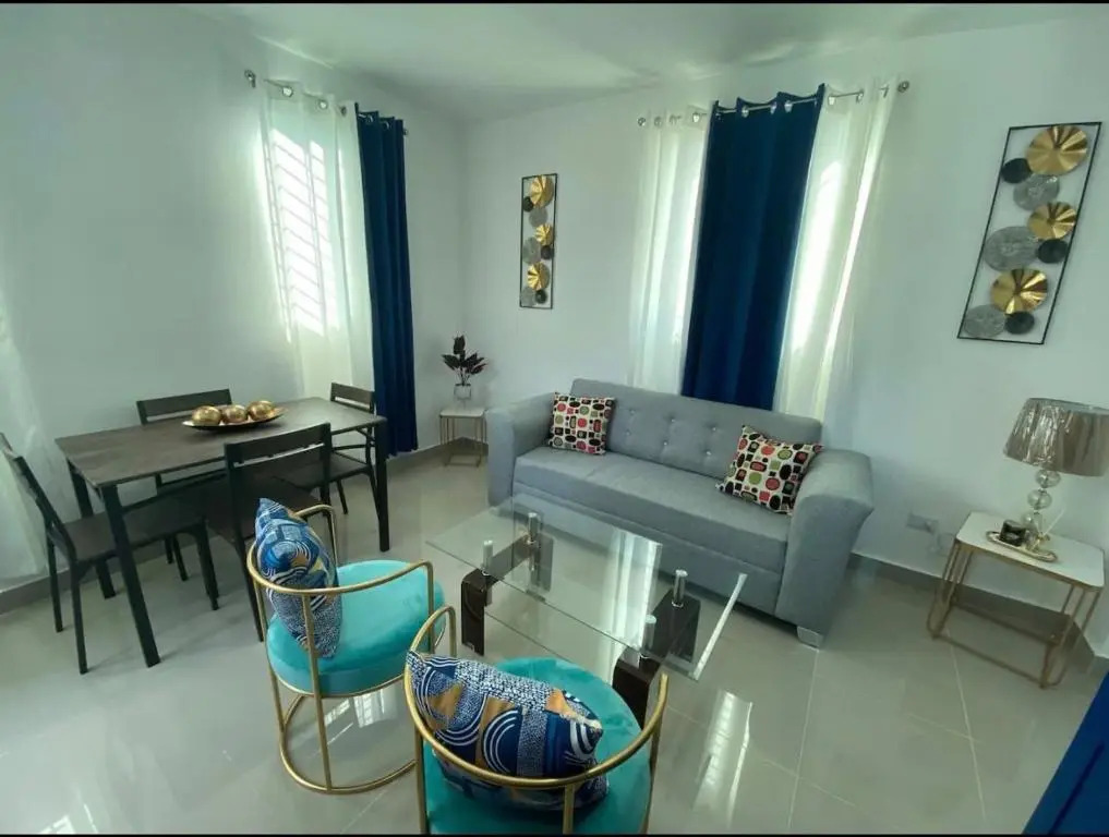 Beautiful Cozy Los Jardines, 1 Floor