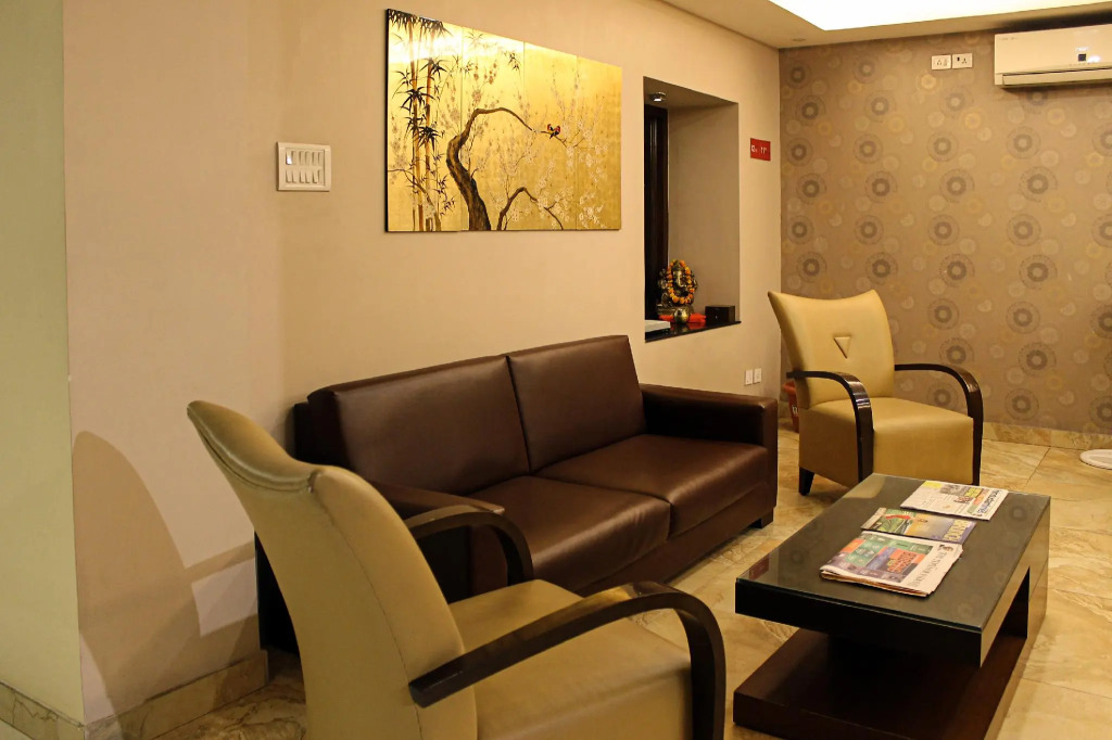 OYO  Capital O 664 Hotel Tourist