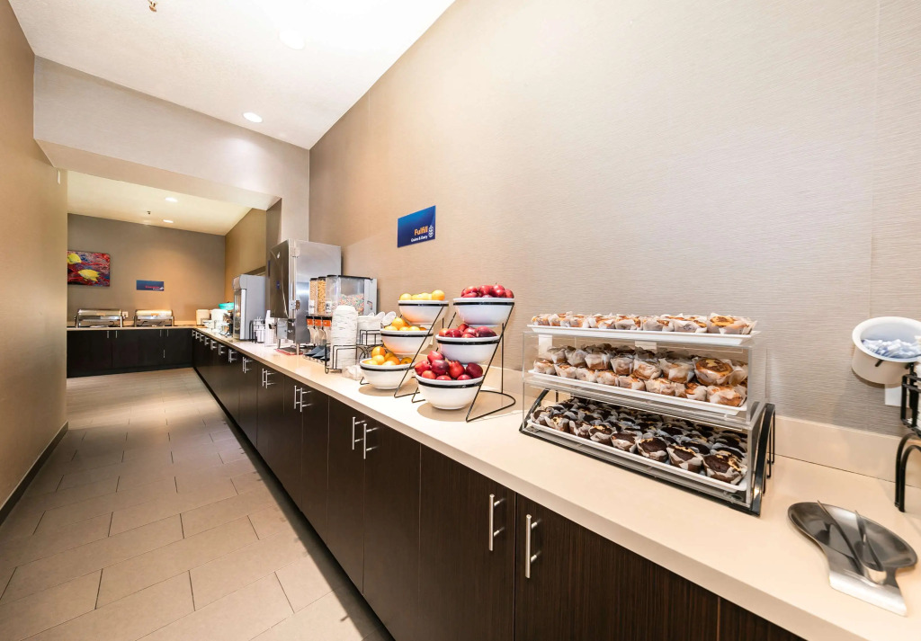 Best Western Inn & Suites San Diego Zoo -SeaWorld Area