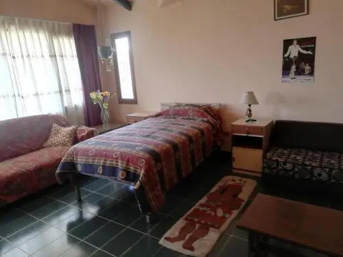 Casa De Familia