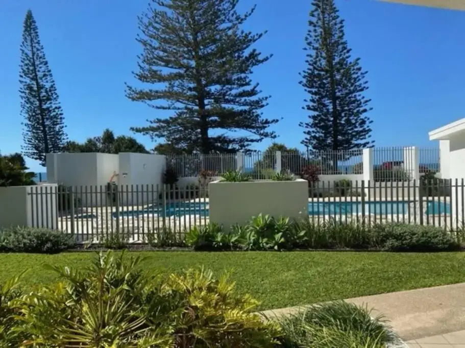 Ground Floor Luxury Oceanfront Apartment