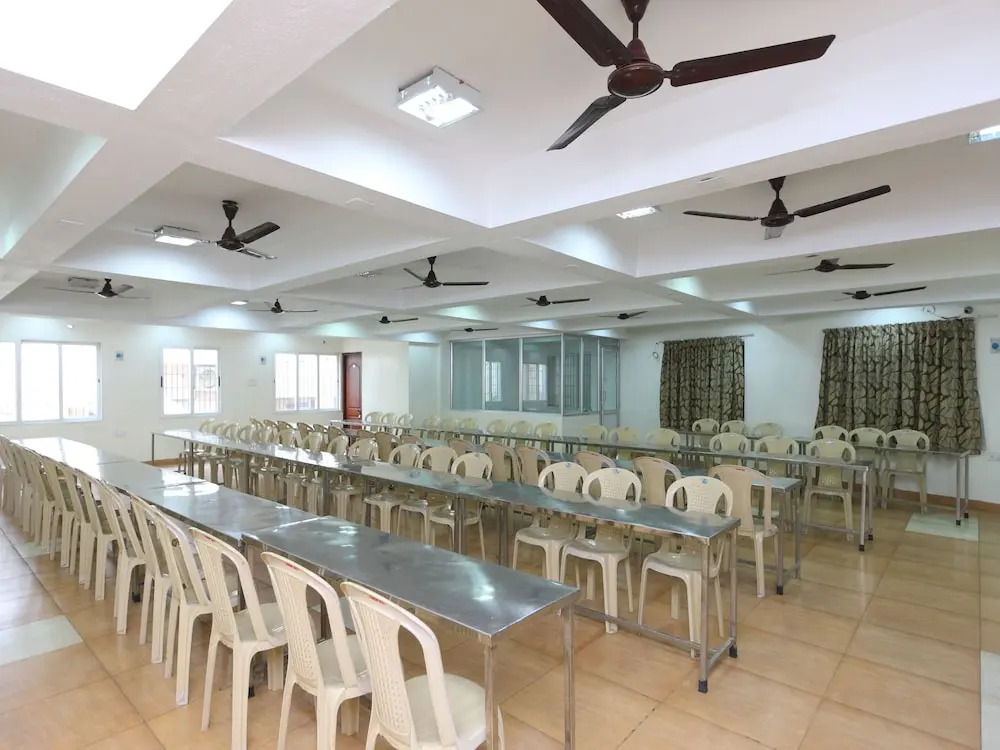 Oyo 13424 Hotel Anushka