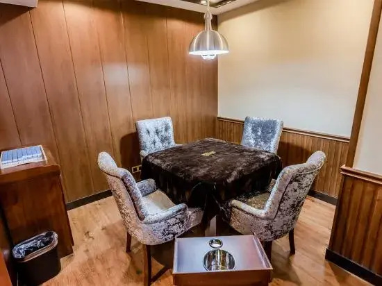 Yinheng Business Hotel