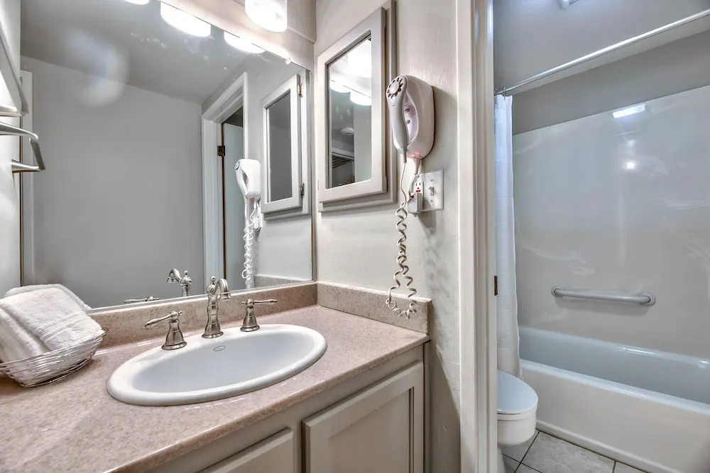 Instagrammable Townhome Steps From Lake Tahoe â€“ Sleeps 10! 4 Bedroom Townhouse by RedAwning