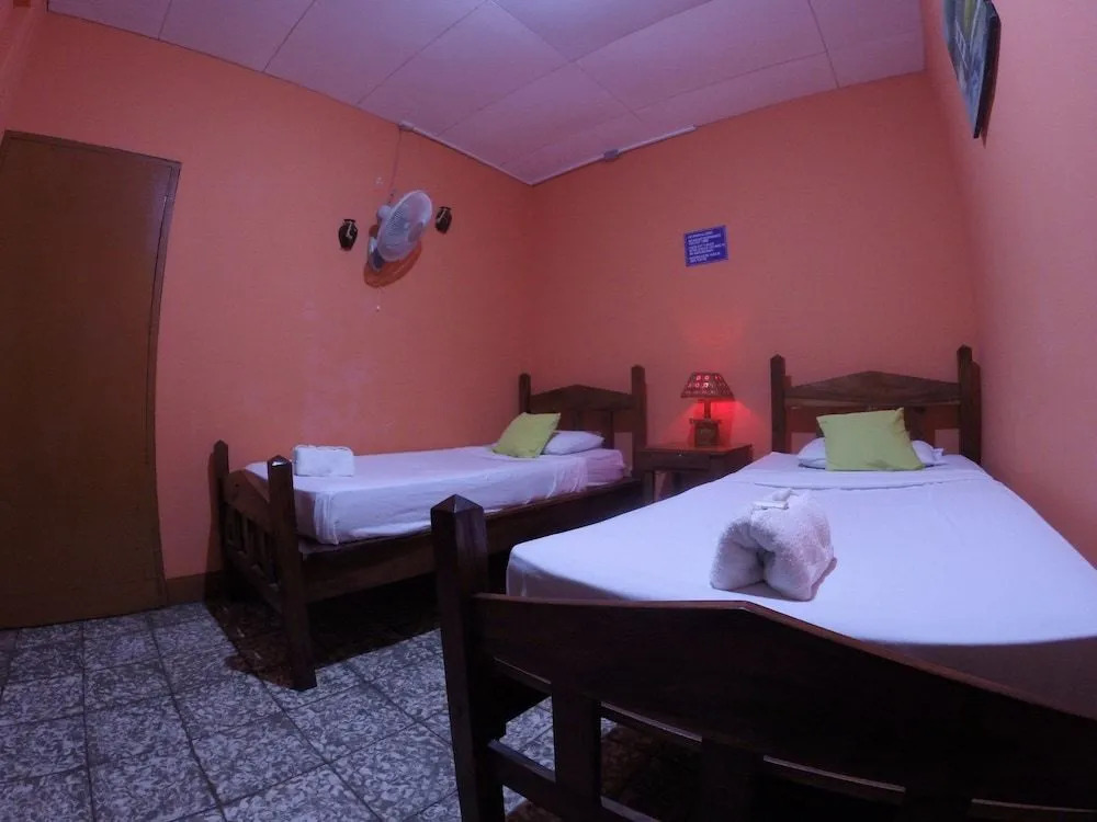 Hostal Guardabarranco No. 1