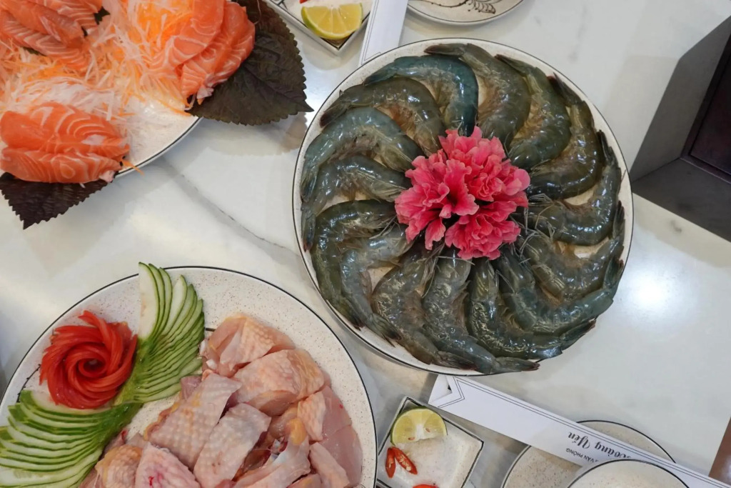 Khách sạn Hoàng Yến
