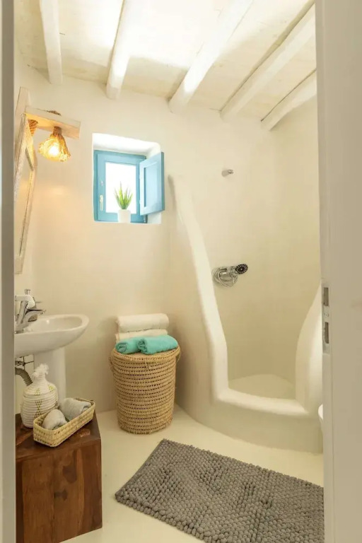 Villa "Kalli" with private pool - beachfront - Kalo Livadi