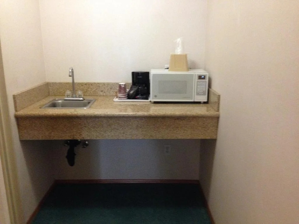 Timberland Inn & Suites