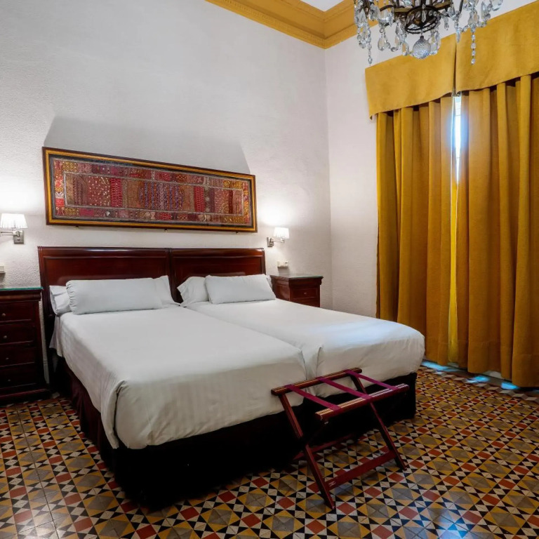 Hotel Simon