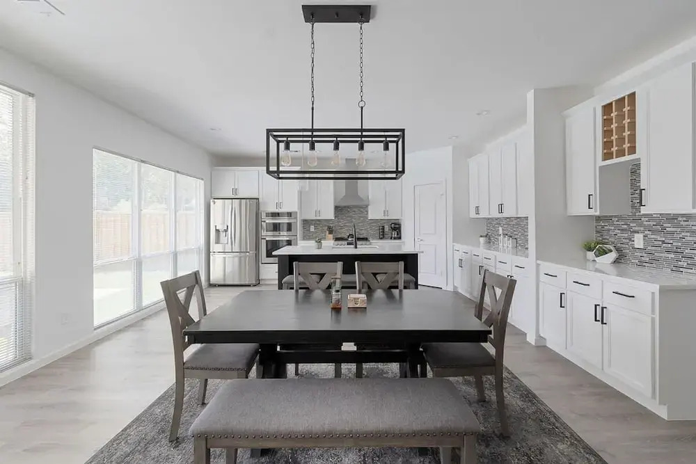 Urban Retreat With Pool Near Downtown Dallas