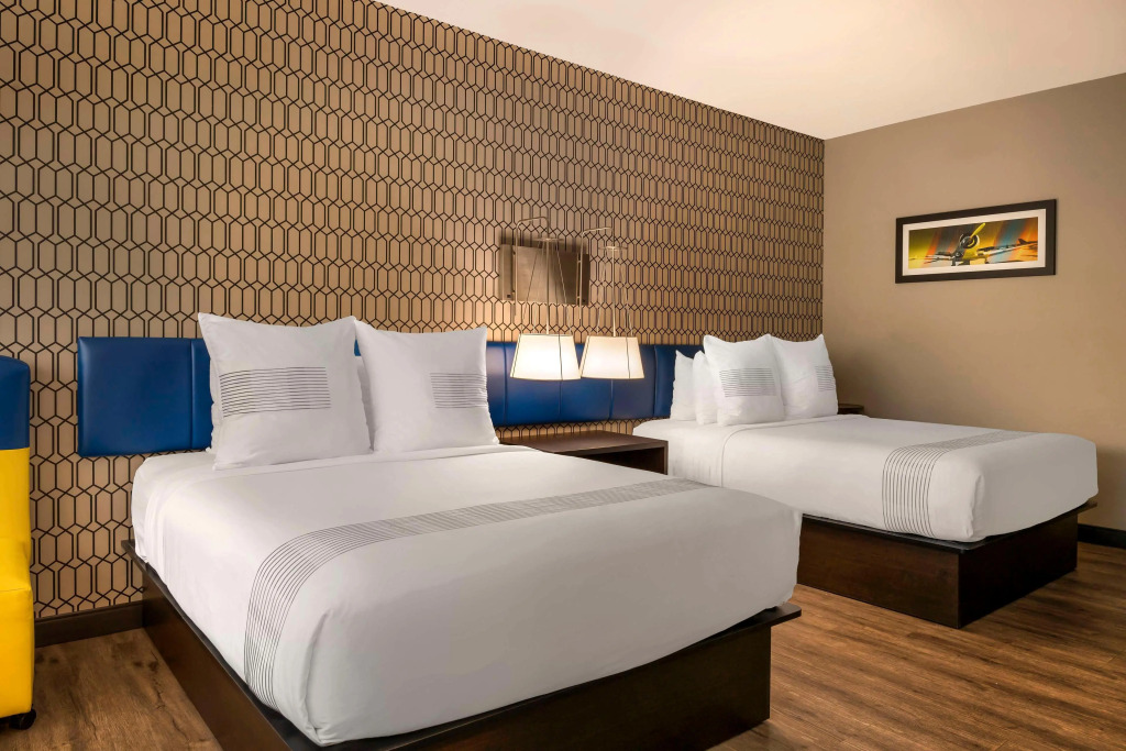 GLo Hotel Asheville-Blue Ridge Parkway