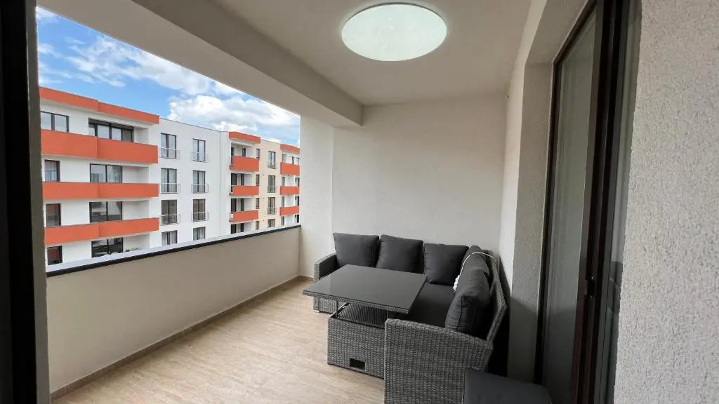 SirEka Residence