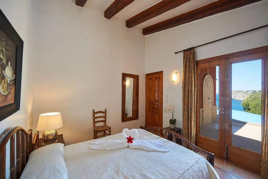Las Escaleras - Felipe 68 B