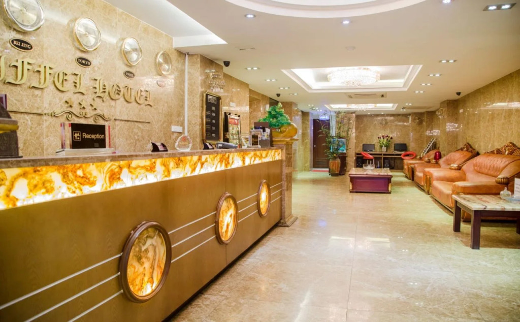 Eiffel Hotel