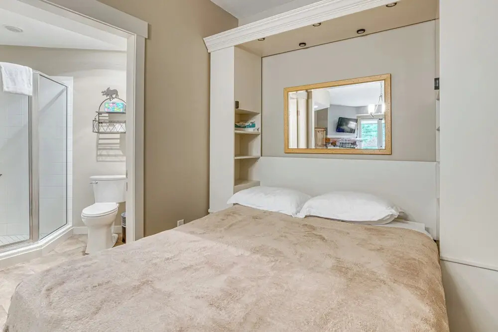 Walk to Lifts: Condo w/ Copper Mtn Views in Frisco