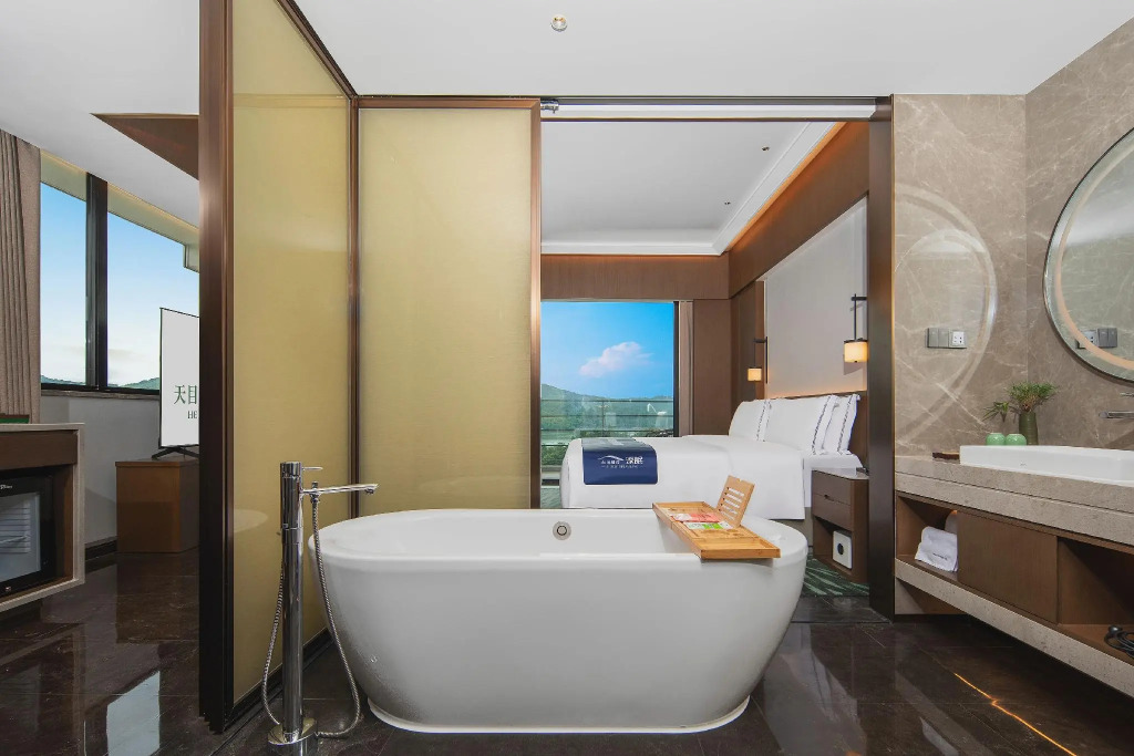 Liyang Hentique Resort & Spa Villa