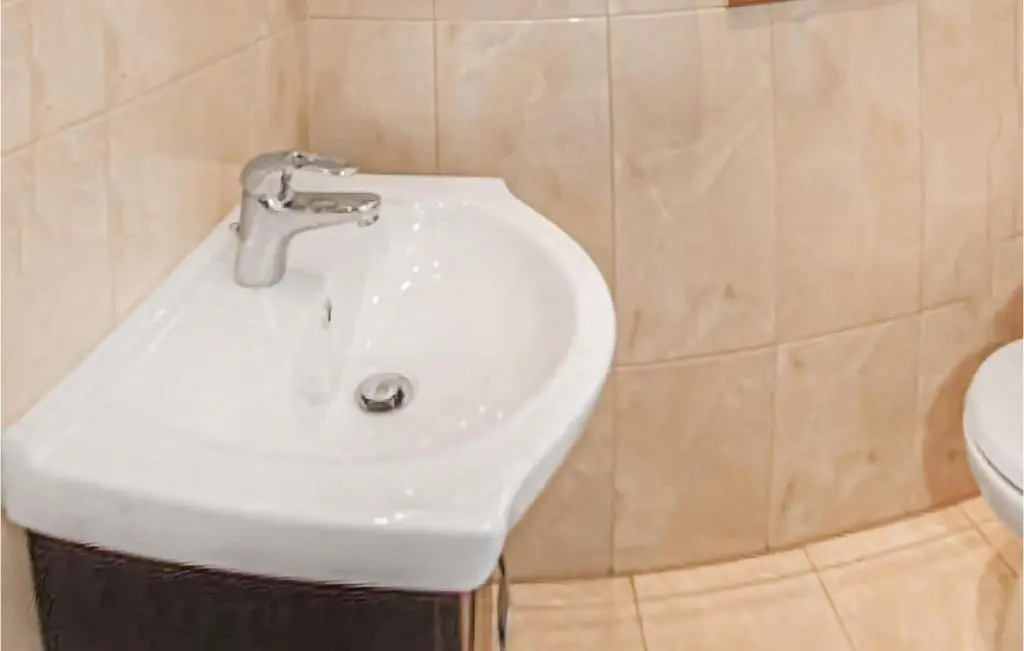 Awesome Home In Jaroslawiec With Wifi
