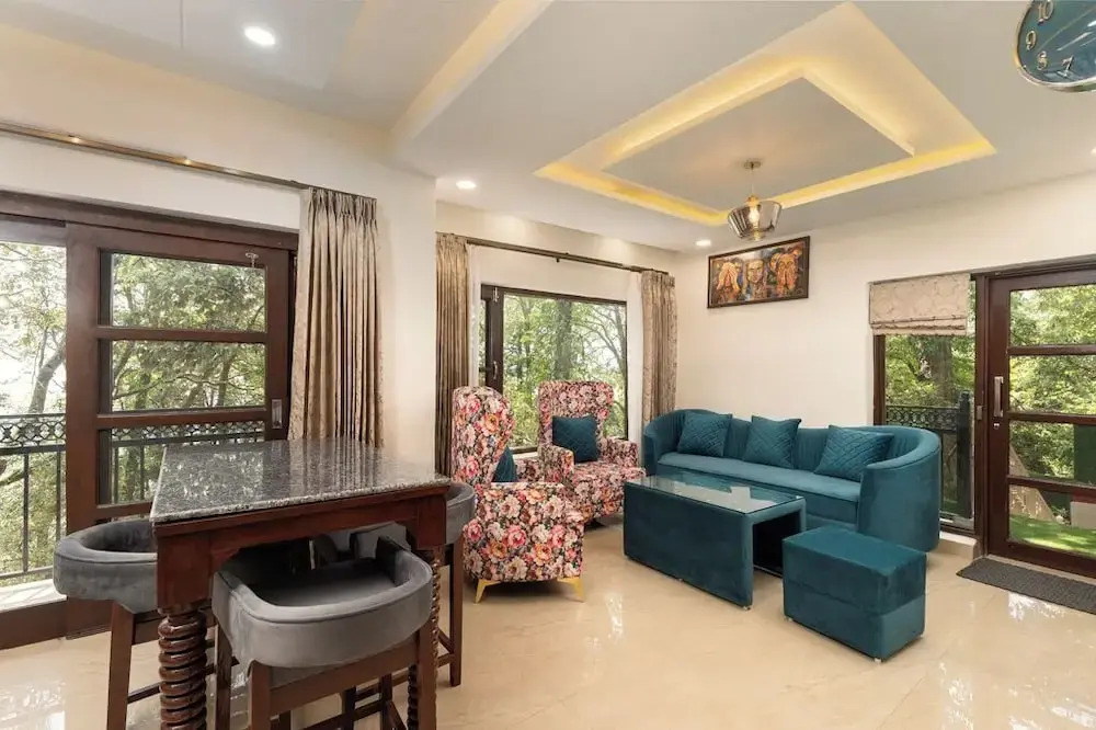 Regenta Place Dalhousie Just 500 Meters Walkable from Mall Road