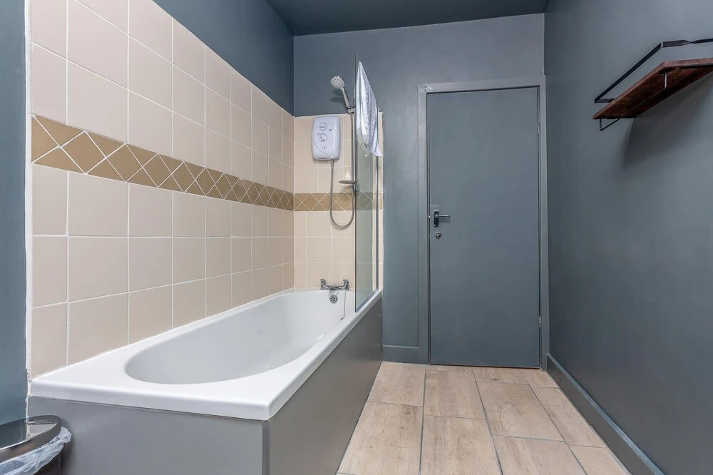 Pine Suite - Studio Apartment - Talbot Road