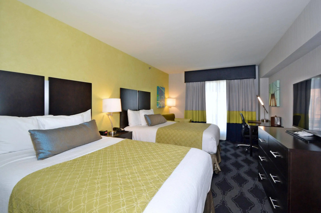 LaGuardia Airport Hotel Queens