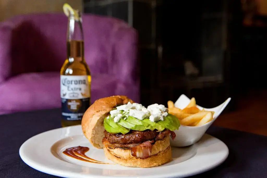 Cape Town Lodge Hotel