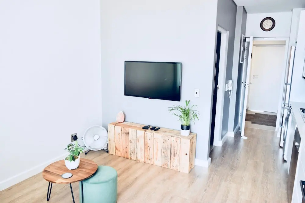 Luxury 1 Bedroom Apartment in Cape Town City Centre