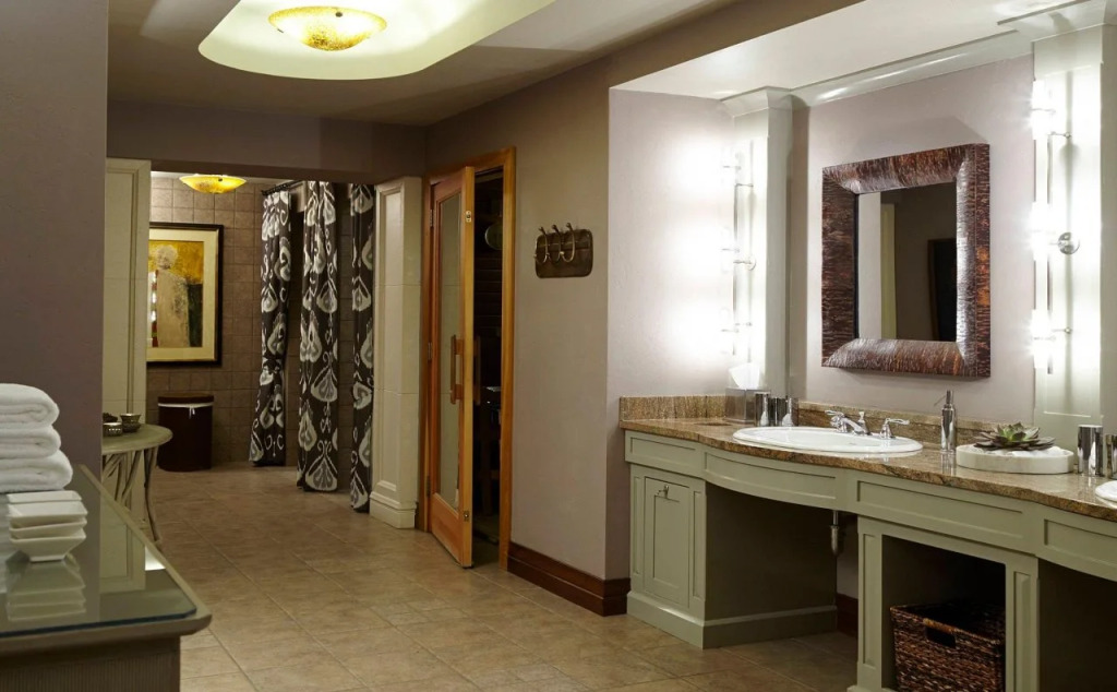 The Del Monte Lodge Renaissance Rochester Hotel & Spa