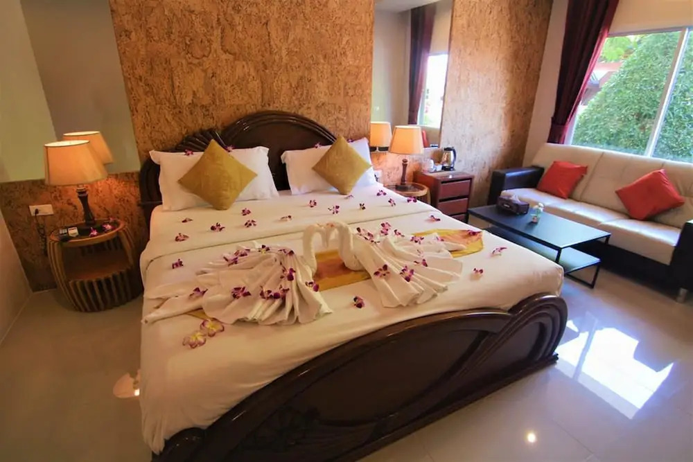 Bangrak Pier Resort