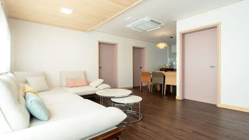Jeju Staysosoheon dokchae pension