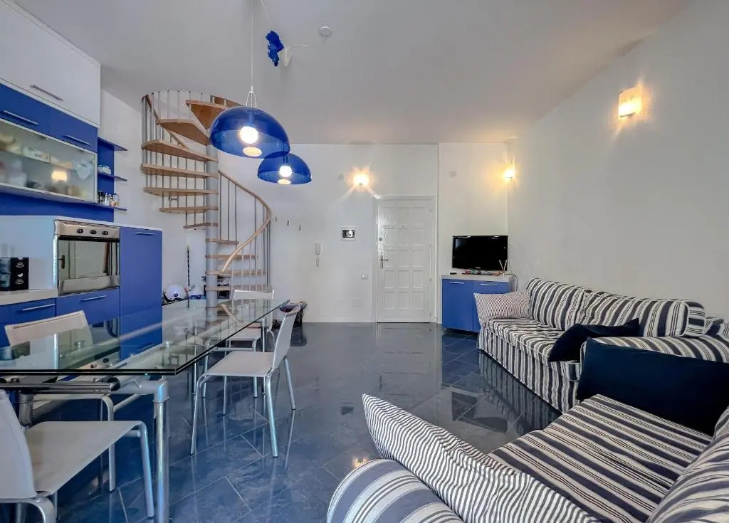 Appartamento in pineta con vista mare e piscina