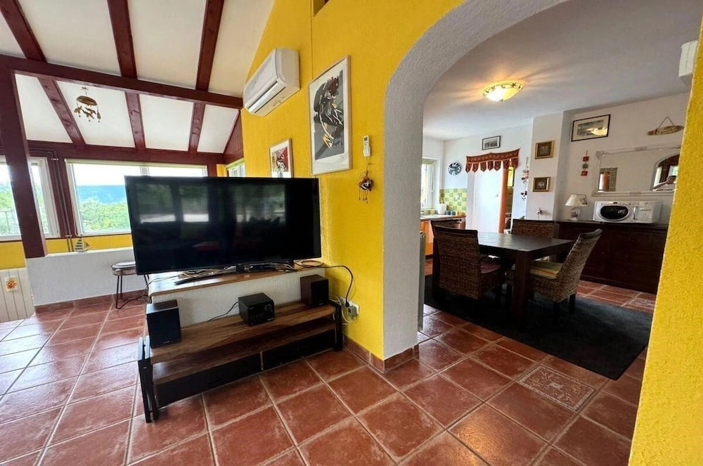 House Malnar