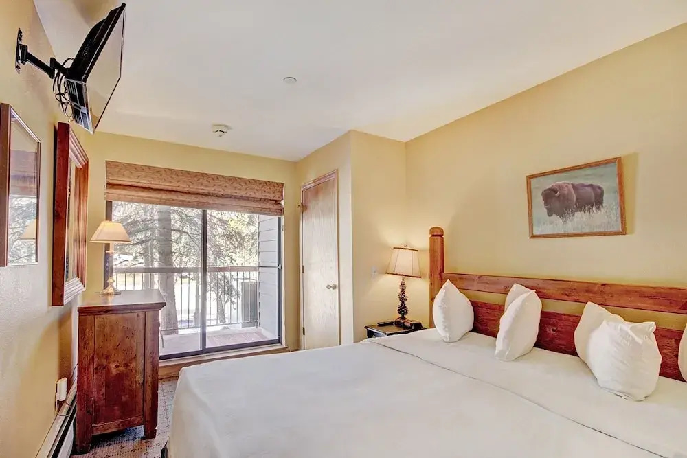 Wake up to Winter Wonderland 1Br 1Ba-Downtown Breck Sleeps 4