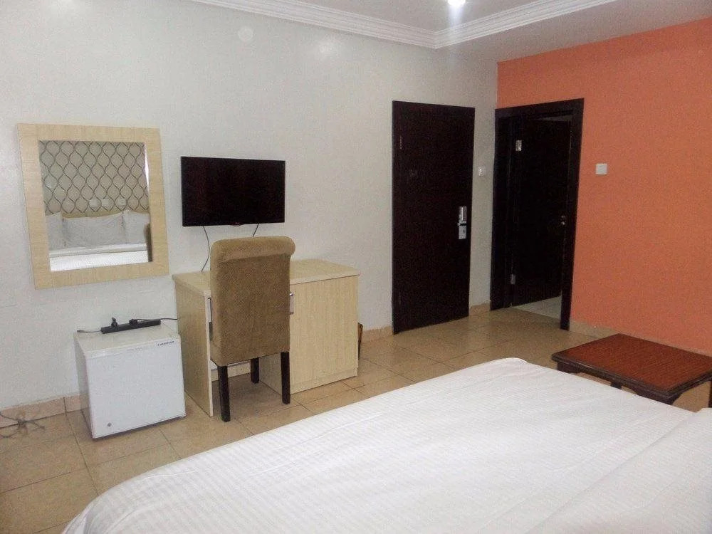 Siman Suites